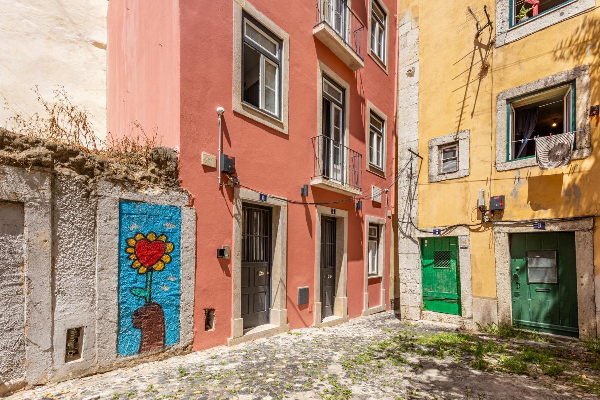 Gralhas Suites Lisboa Exterior foto
