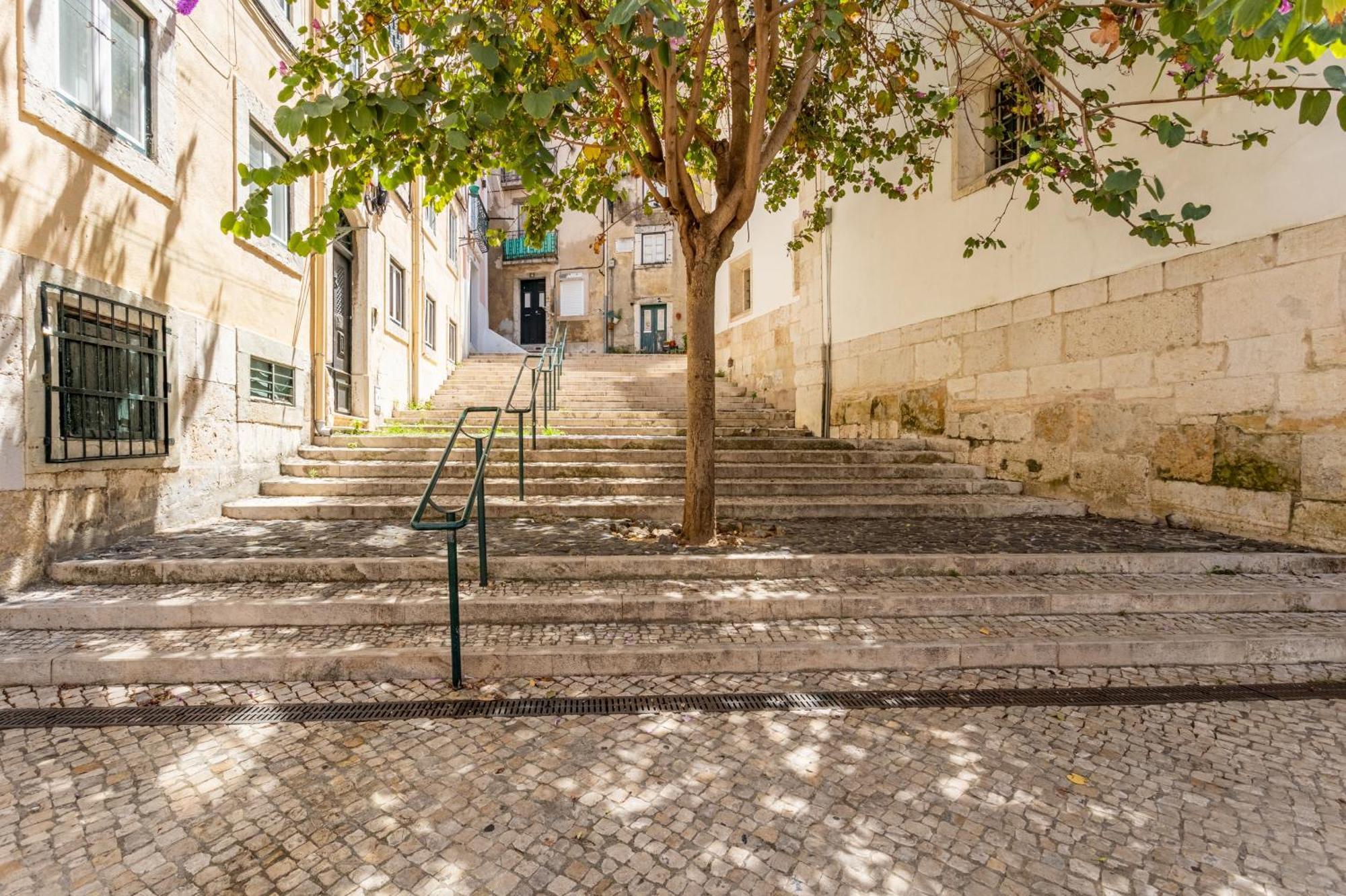 Gralhas Suites Lisboa Exterior foto